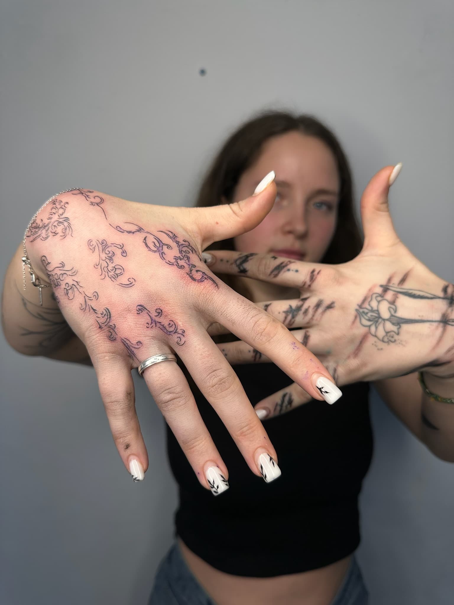 Fine-line style detail